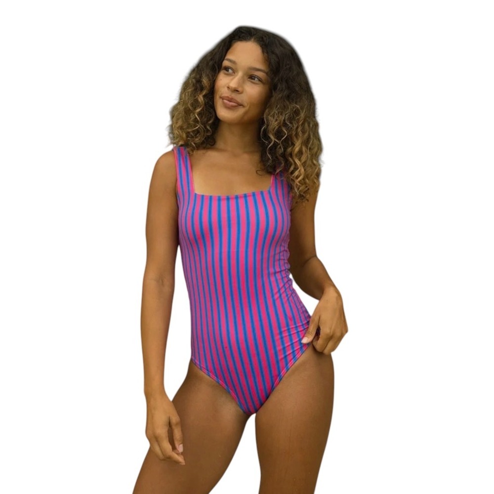 Albion Fit Margot One Piece Swimsuit Berry Pink Blue Stripe Size M EUC